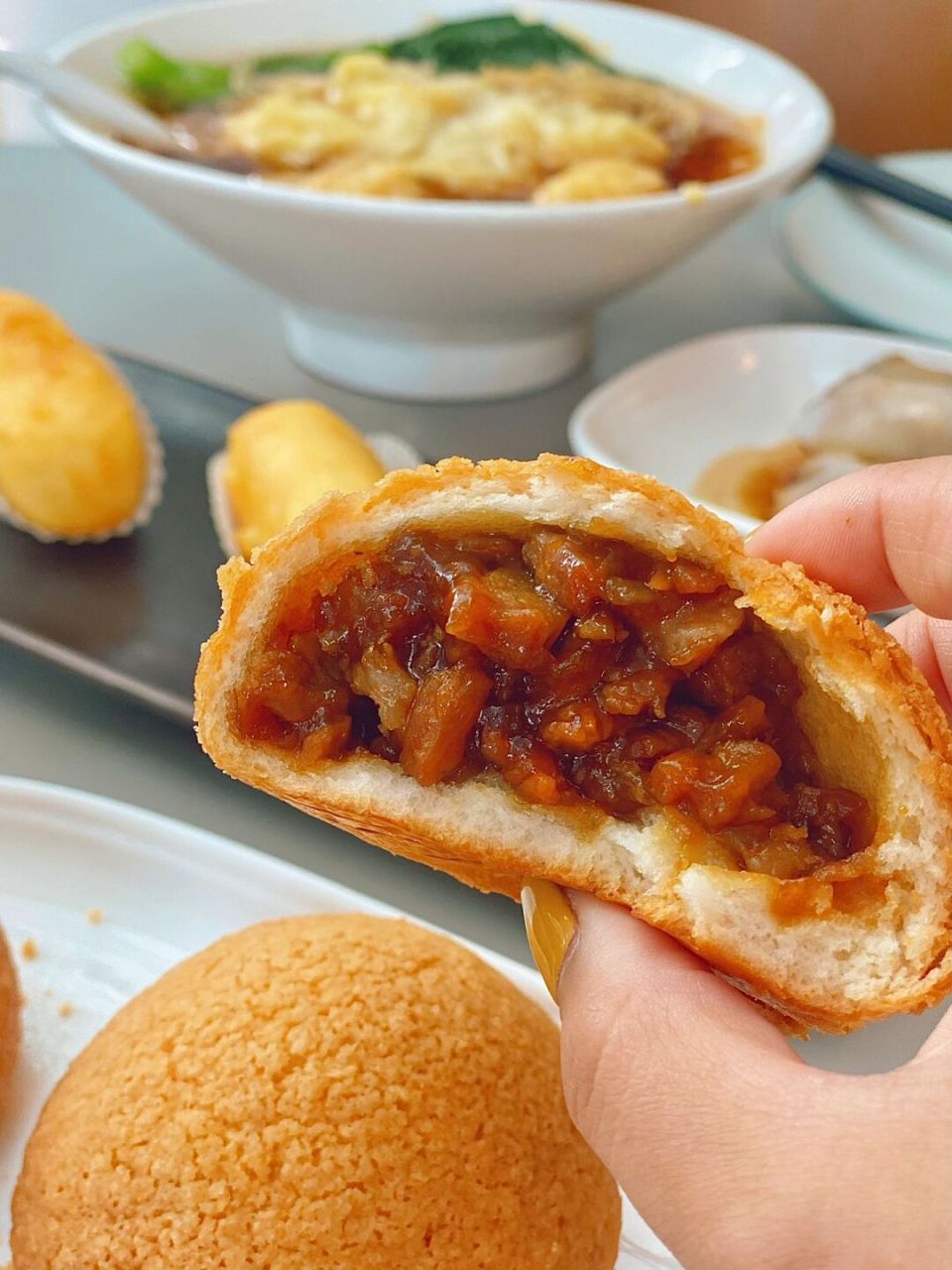 酥皮叉烧包必点必点6015刚上桌的时候,外壳酥的嘞09,一定要