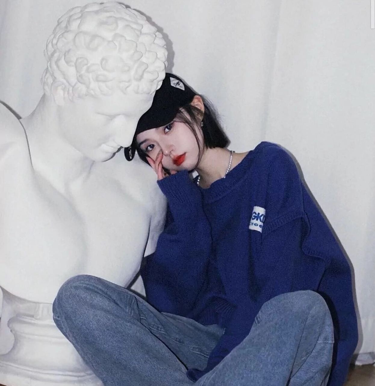 分享一组氛围感十足的女生头像 白茶清欢无别事,我在等风也等你