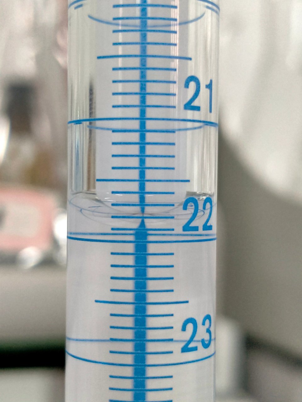 滴定管的读数 图片里面的滴定管读数到底是多少,读书数应该读哪个位置