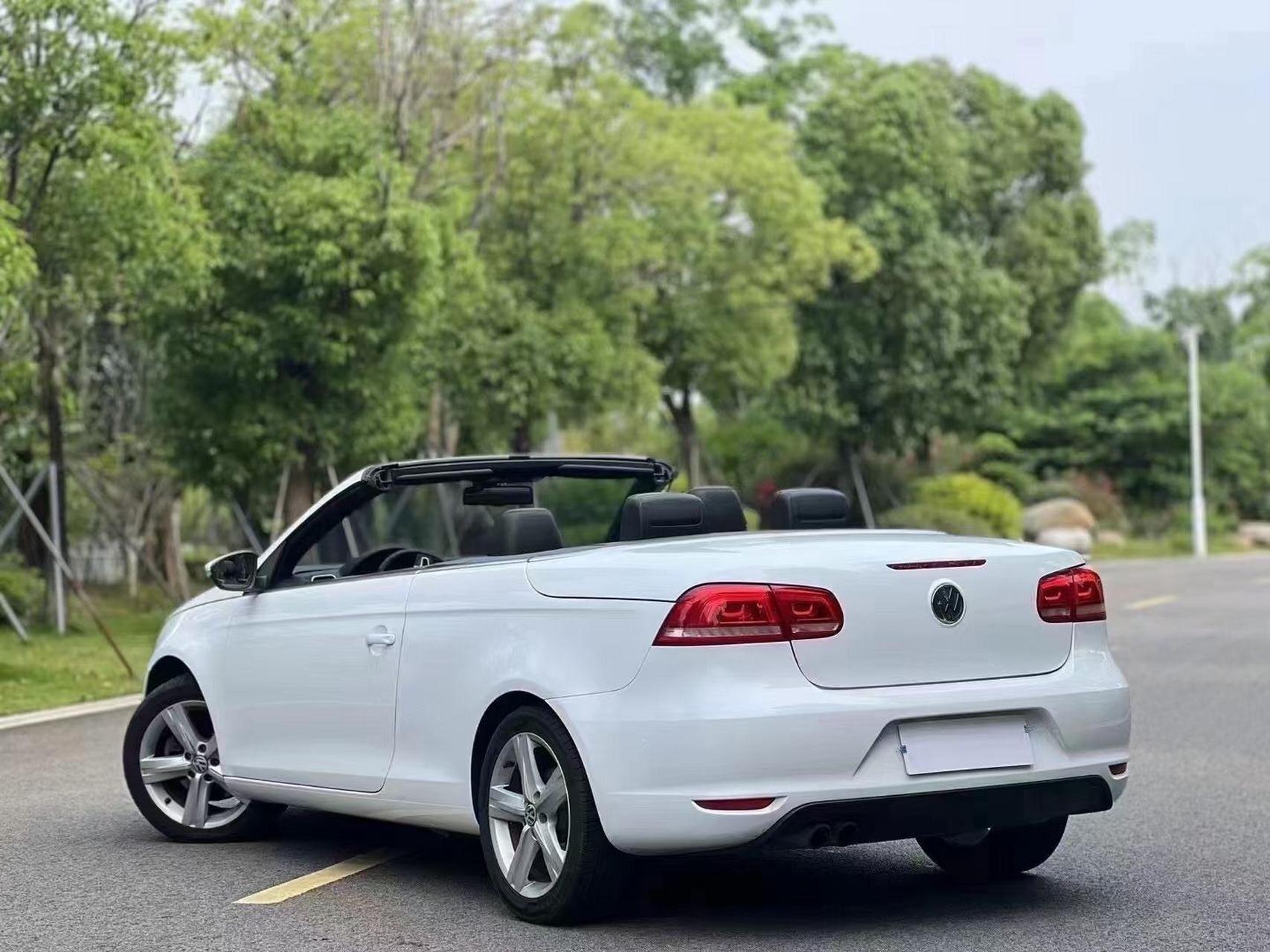 新到:12年进口大众eos硬顶敞篷跑车 2.