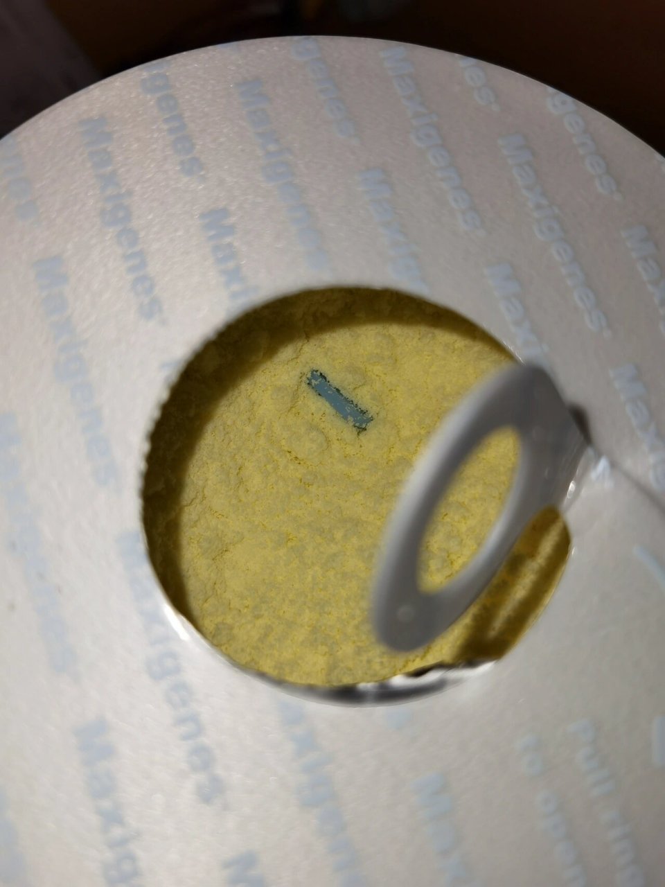 第一次买蓝胖子奶粉,挺好喝的 一直用自己的勺子,直到刚才我还以问乔