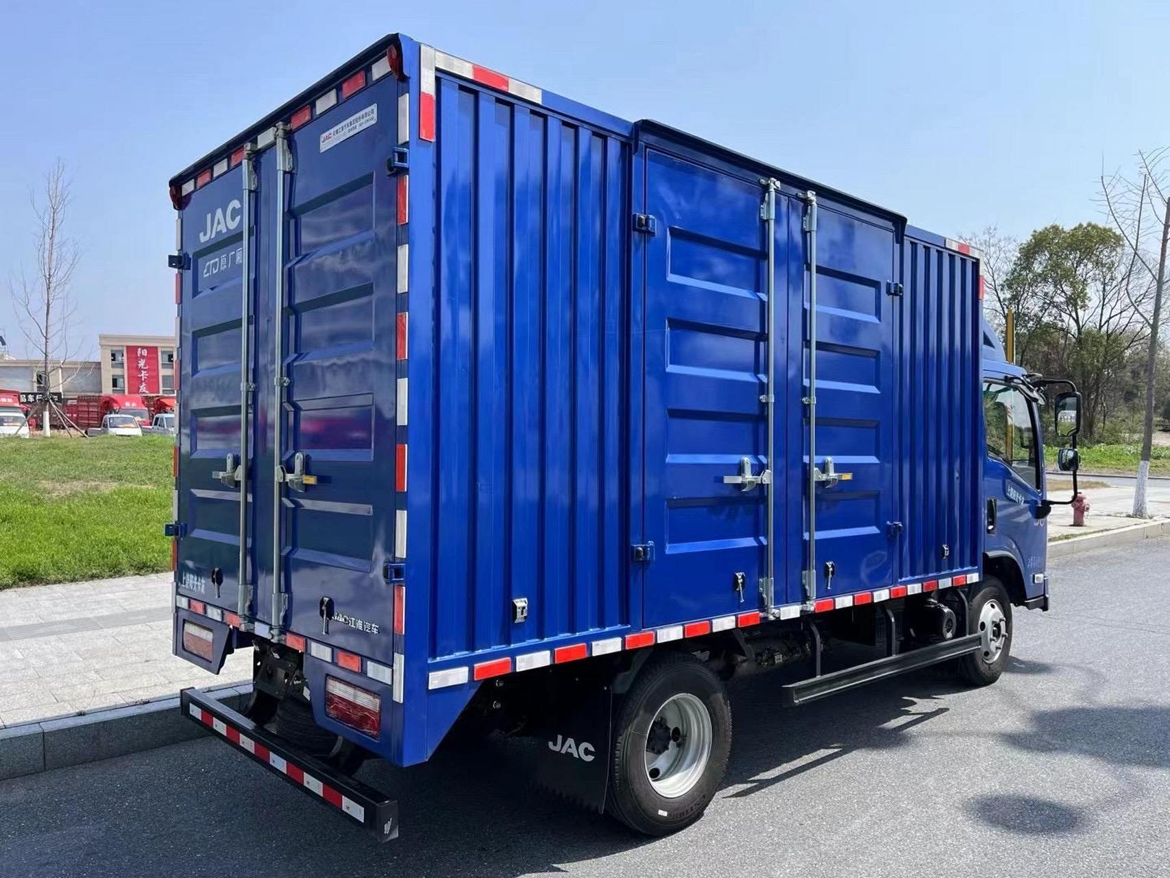 2米;8千多公里准新车;有兴趣的来.