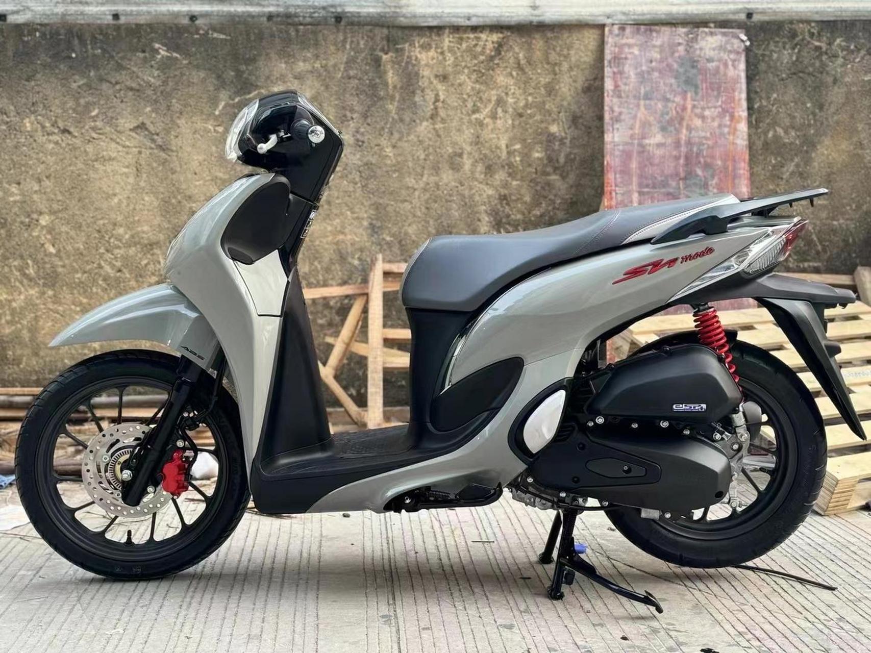 分享准新2023款本田sh125