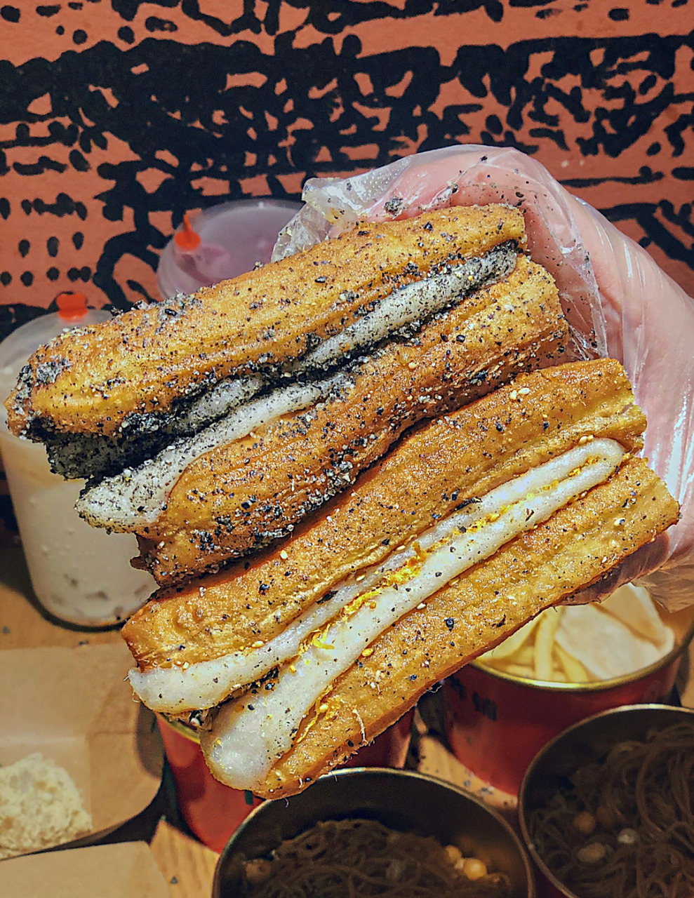 97在南昌终于吃到正宗的油条包麻糍了|才5元 - 天!