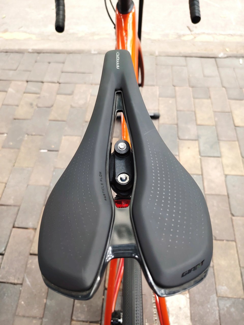 捷安特港版公路车defy adv 2 港版defy adv2舒适耐力性车架 碳纤维