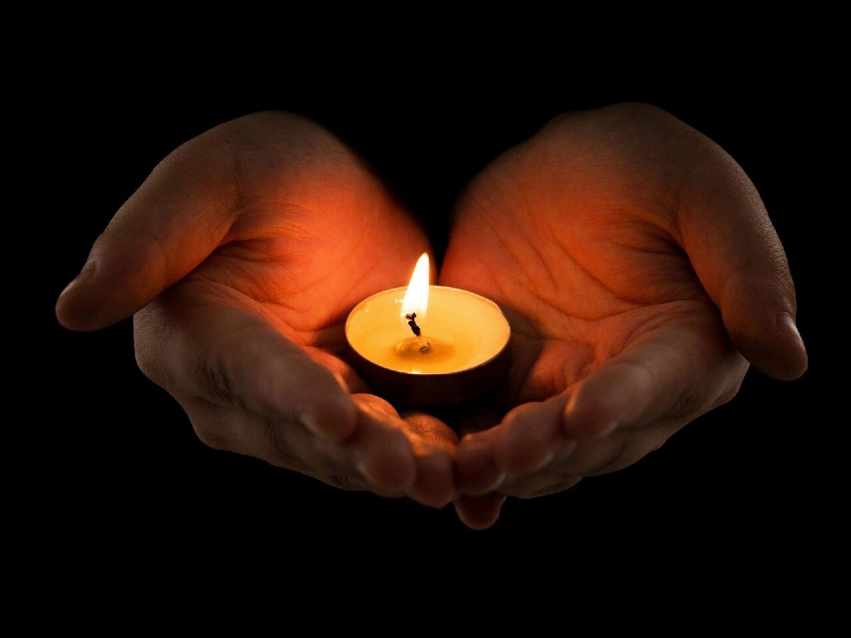 烛光祈 祷高清摄影图 93【摄图网】今天分享一波烛光祈祷高清摄影图