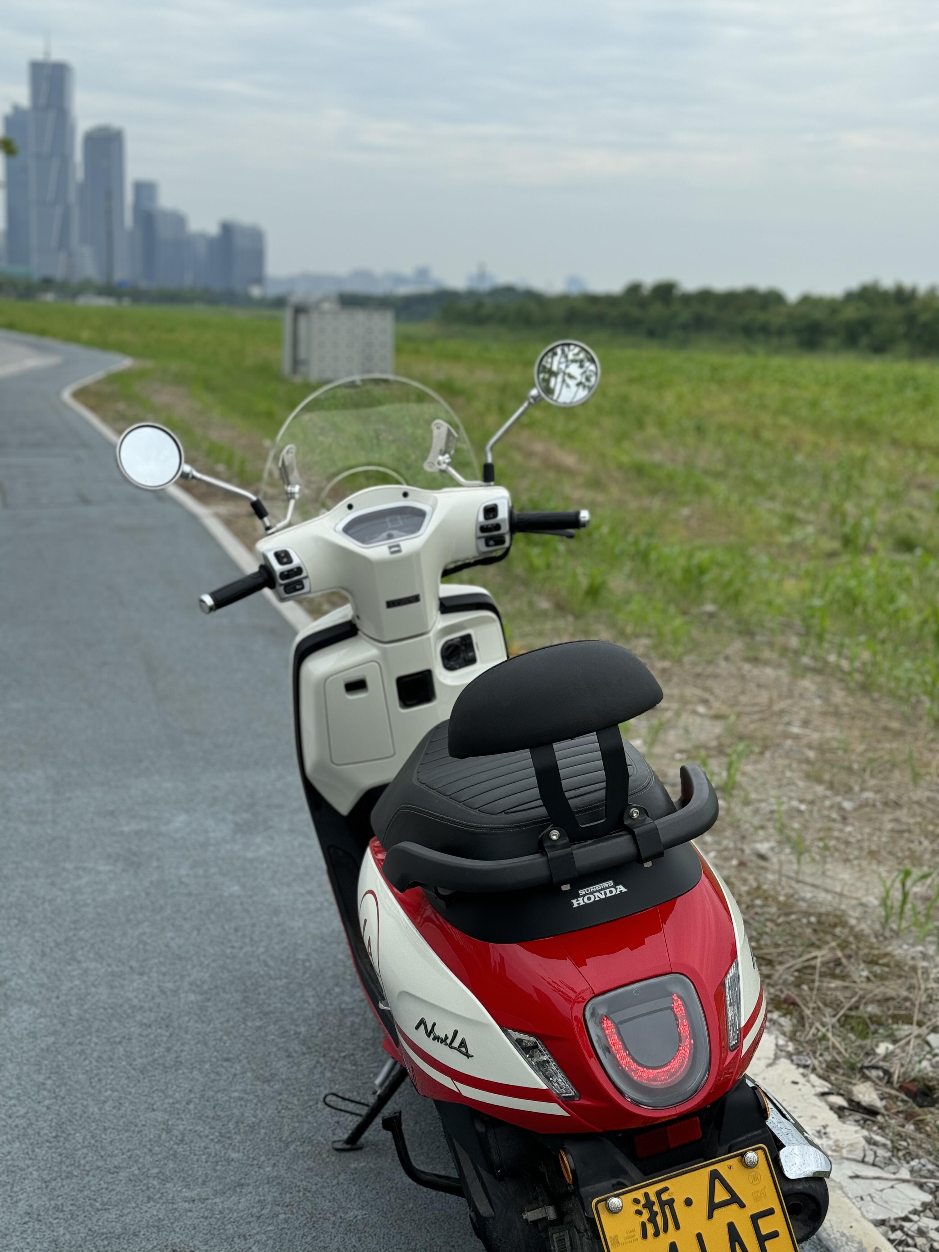 本田125la小踏板摩托分享