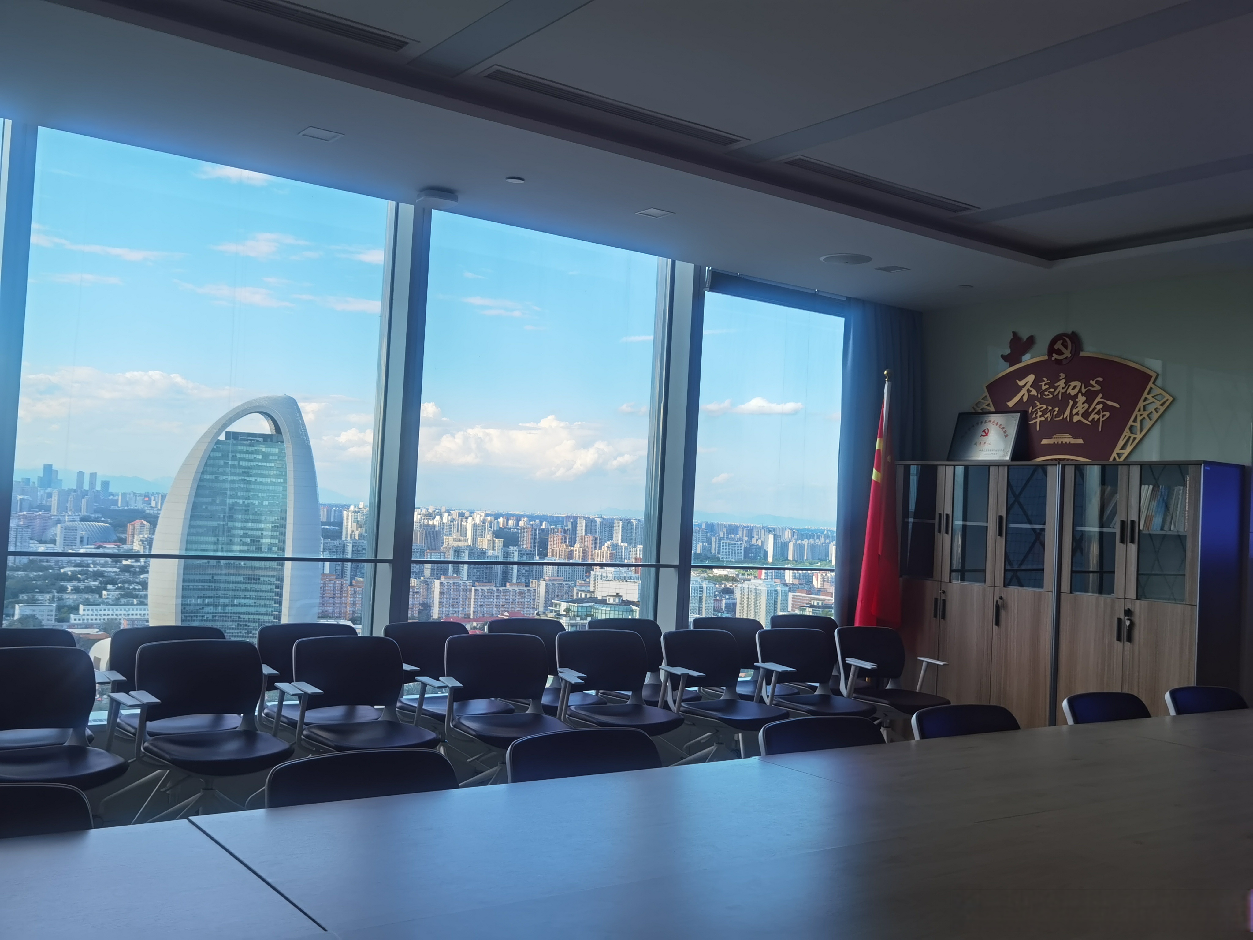 这种情况属于欺诈性抚养