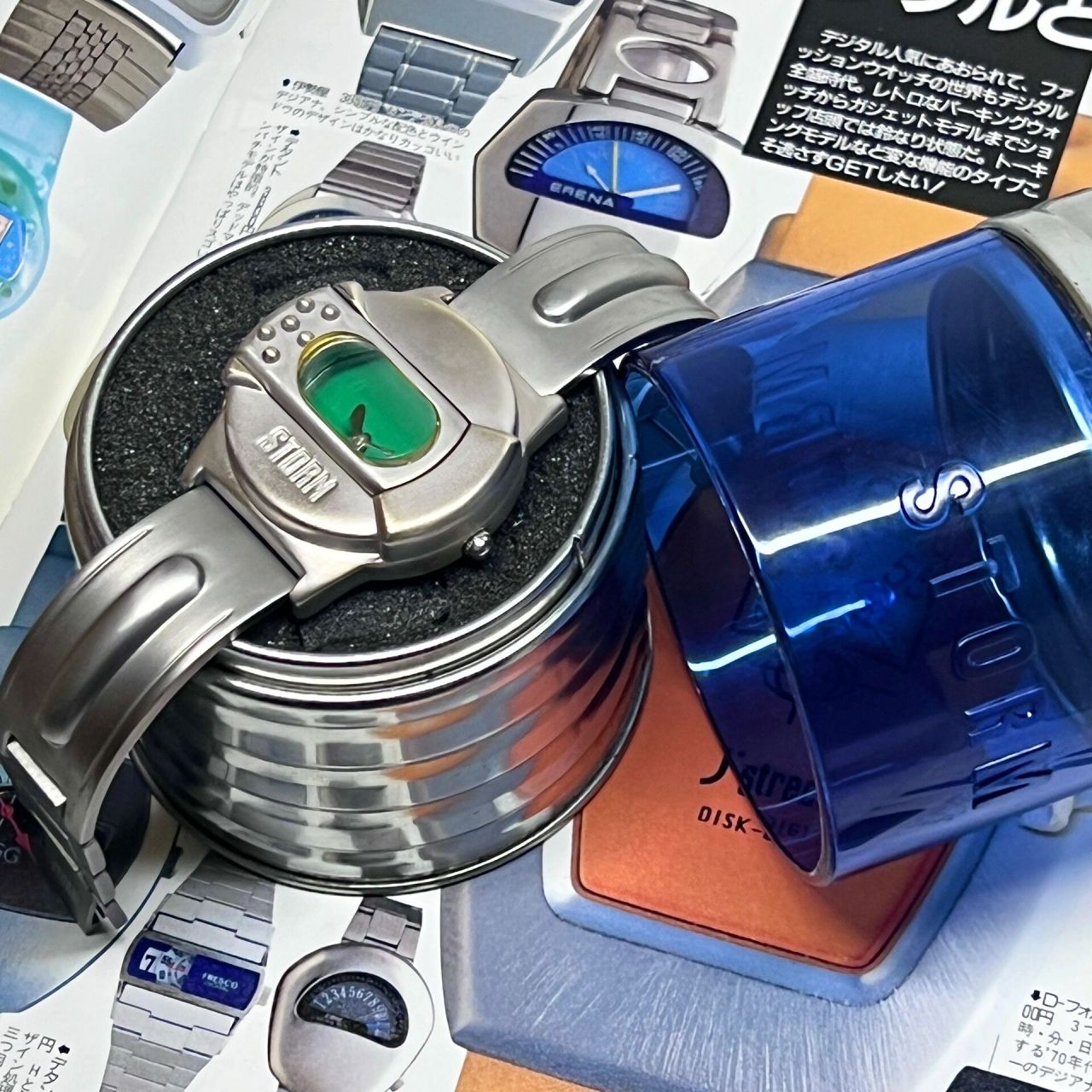 【storm】划片手表 在表盘处有一个炫酷的划片,可以根据个人喜好划开