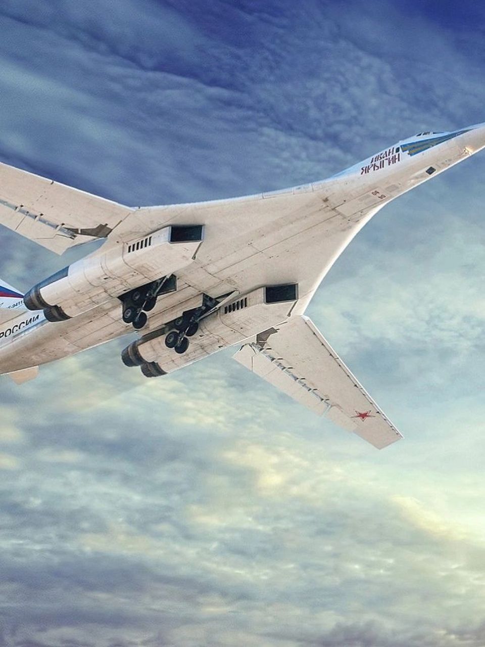 俄罗斯"白天鹅"图-160轰炸机 图-160轰炸机作战方式以高空亚音速巡航