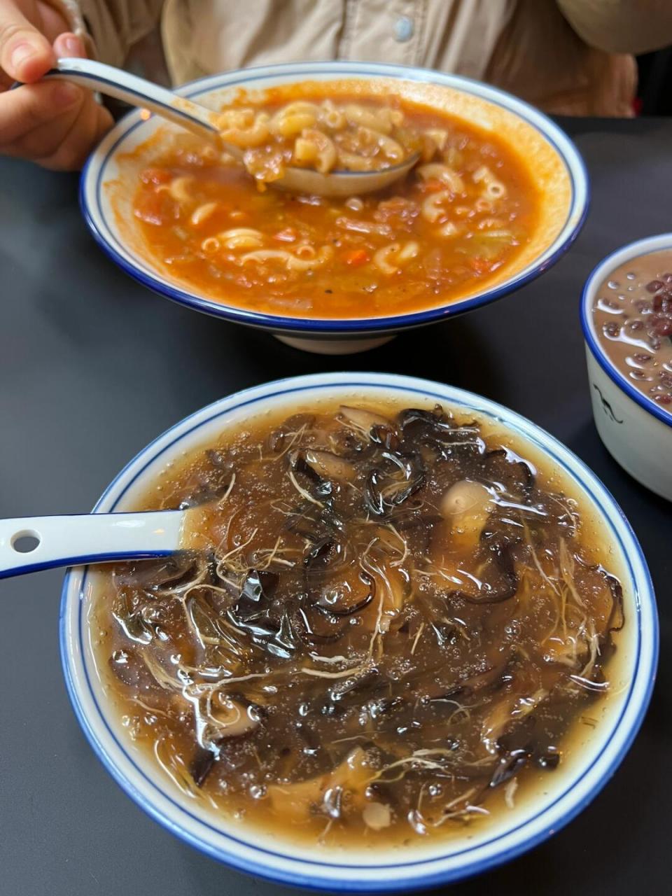 武汉美食# #武汉美食推荐# #罗宋汤# #通心粉# #三阳路