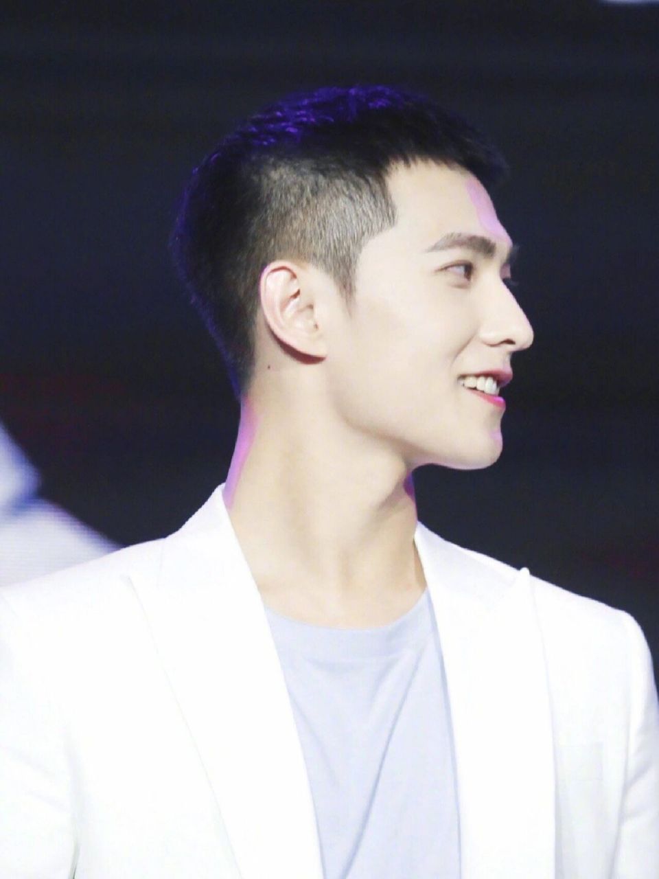 寸头天花板 说他是寸头天花板没人反驳吧#杨洋# #宝藏男孩杨洋# #全