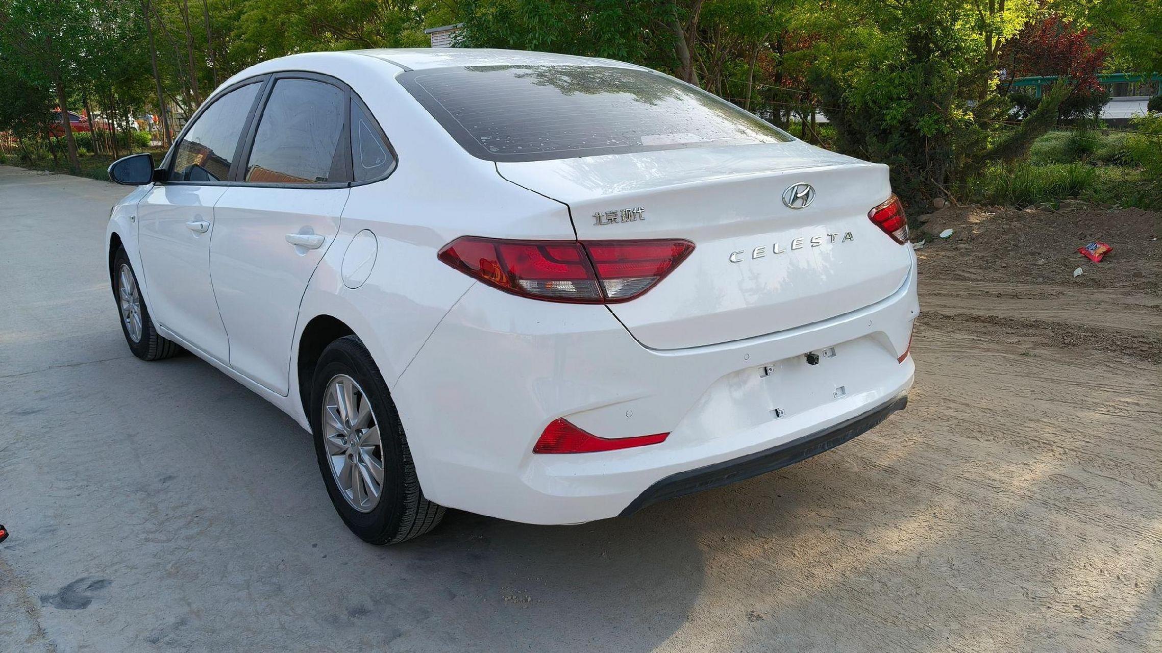 21年现代悦动,1.6l自动挡,大屏导航倒车影像,车况精品,支持分期