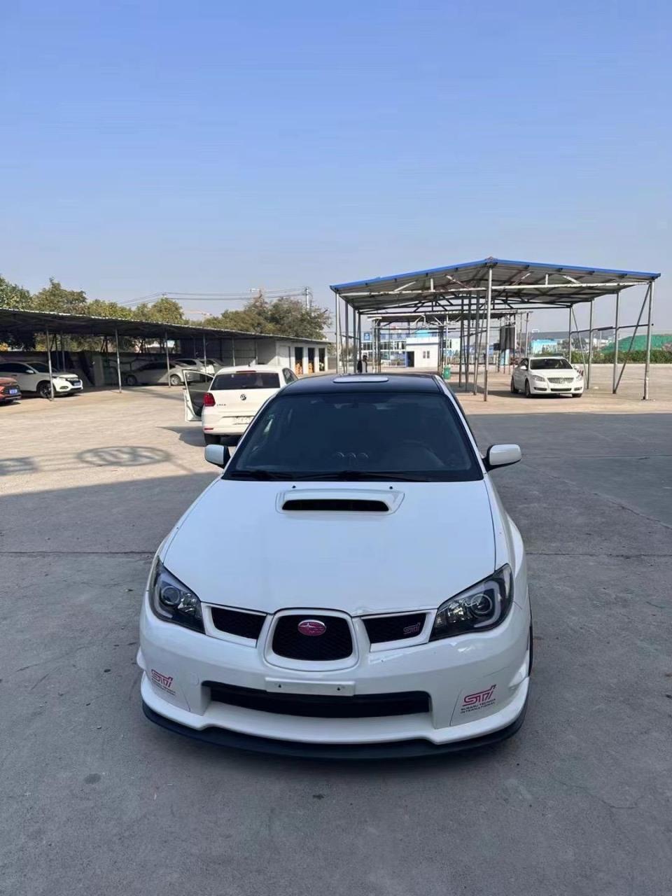 斯巴鲁九代翼豹sti白色9代斯巴鲁翼豹sti   ej257 6mt dccd 原厂动力