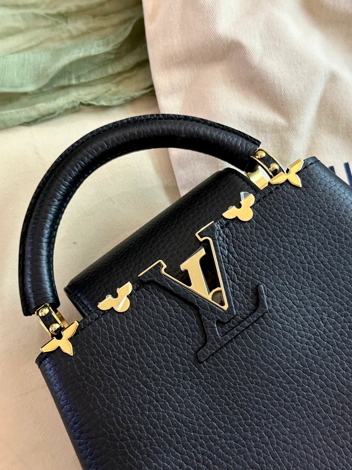 lv卡普辛 黑色迷你手提包