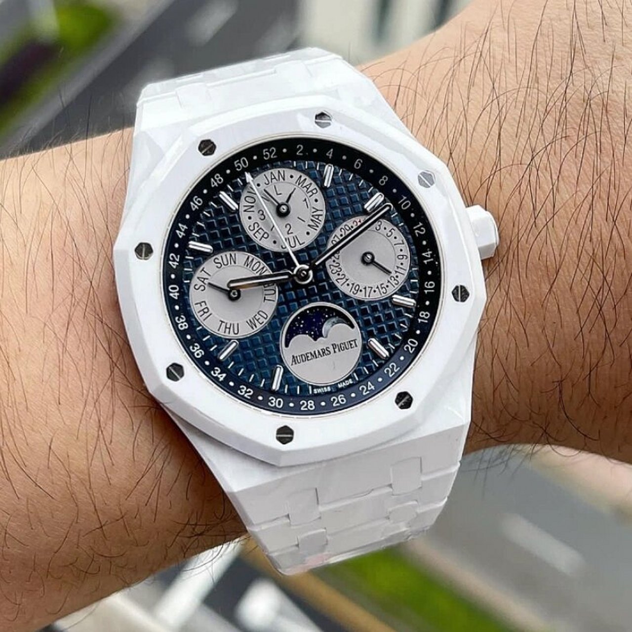 表款推荐:爱彼26579cb白陶瓷万年历颜值担当 爱彼26579cb 白陶瓷 万年