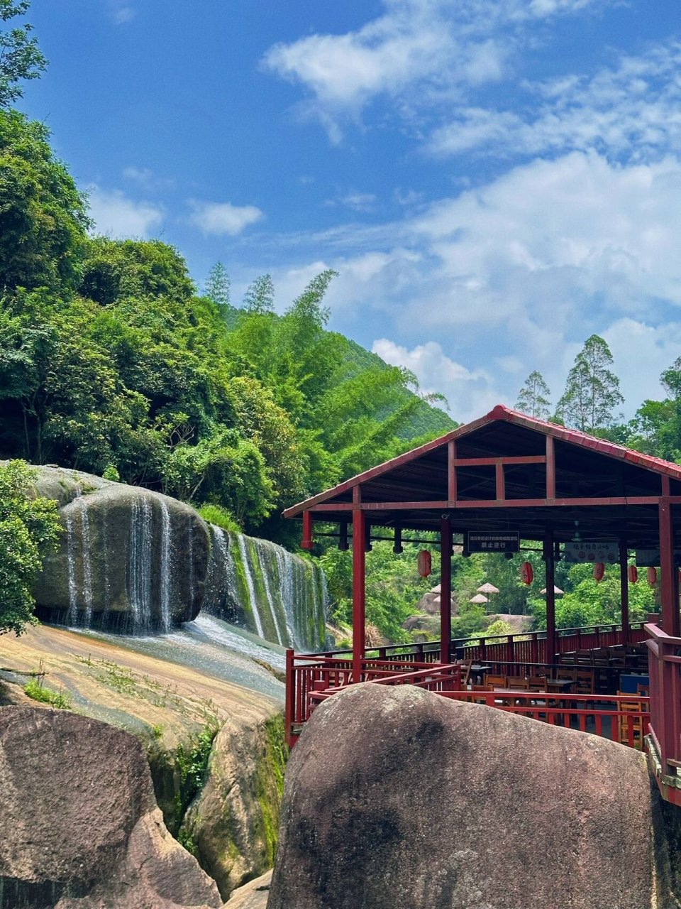 广东饶平青岚地质公园位于潮州市饶平县 也是粤东首家国家地质公园