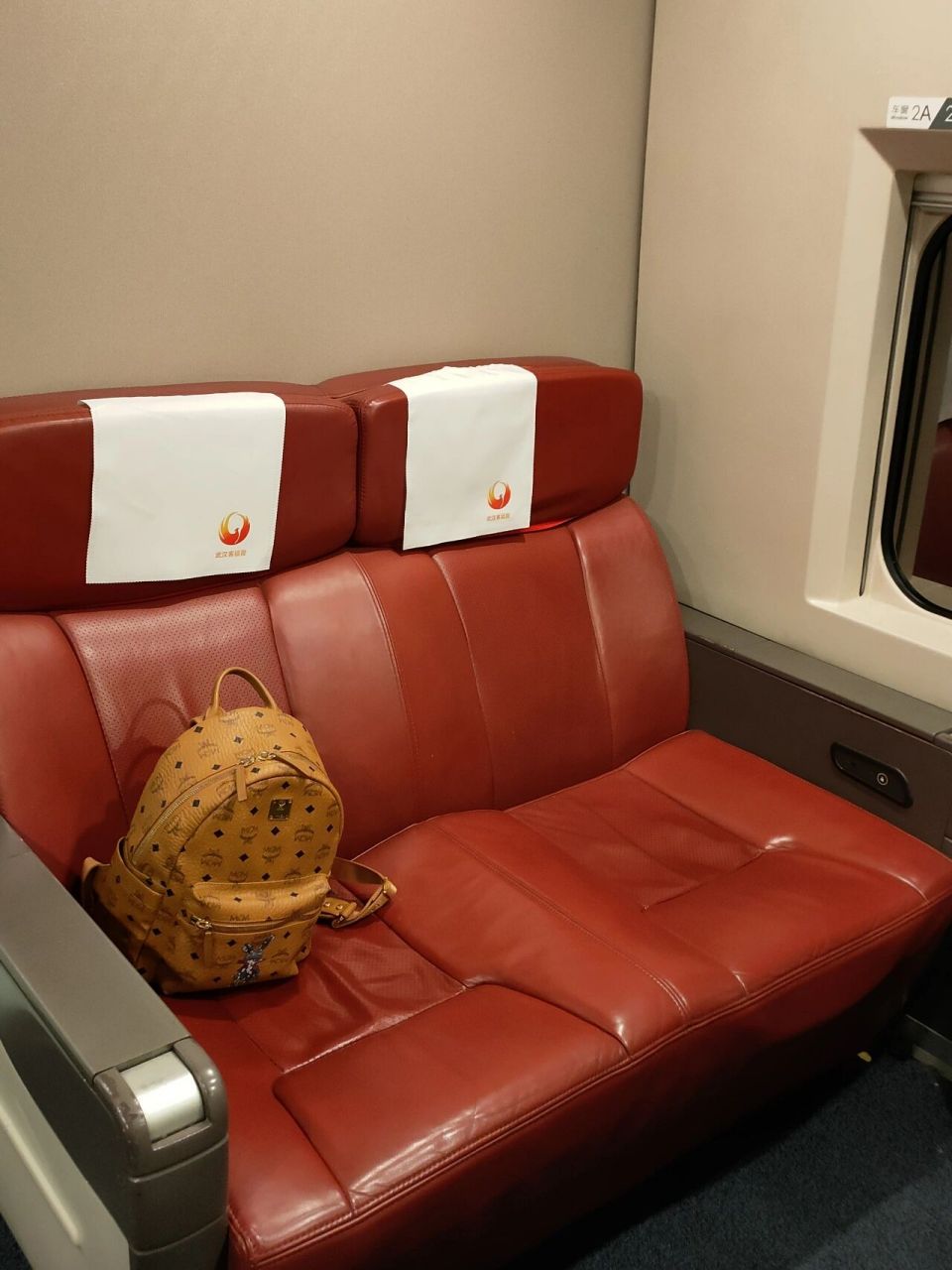 有一种高铁一等座,它藏在商务车厢 它在商务车厢 但它是一等座的票价