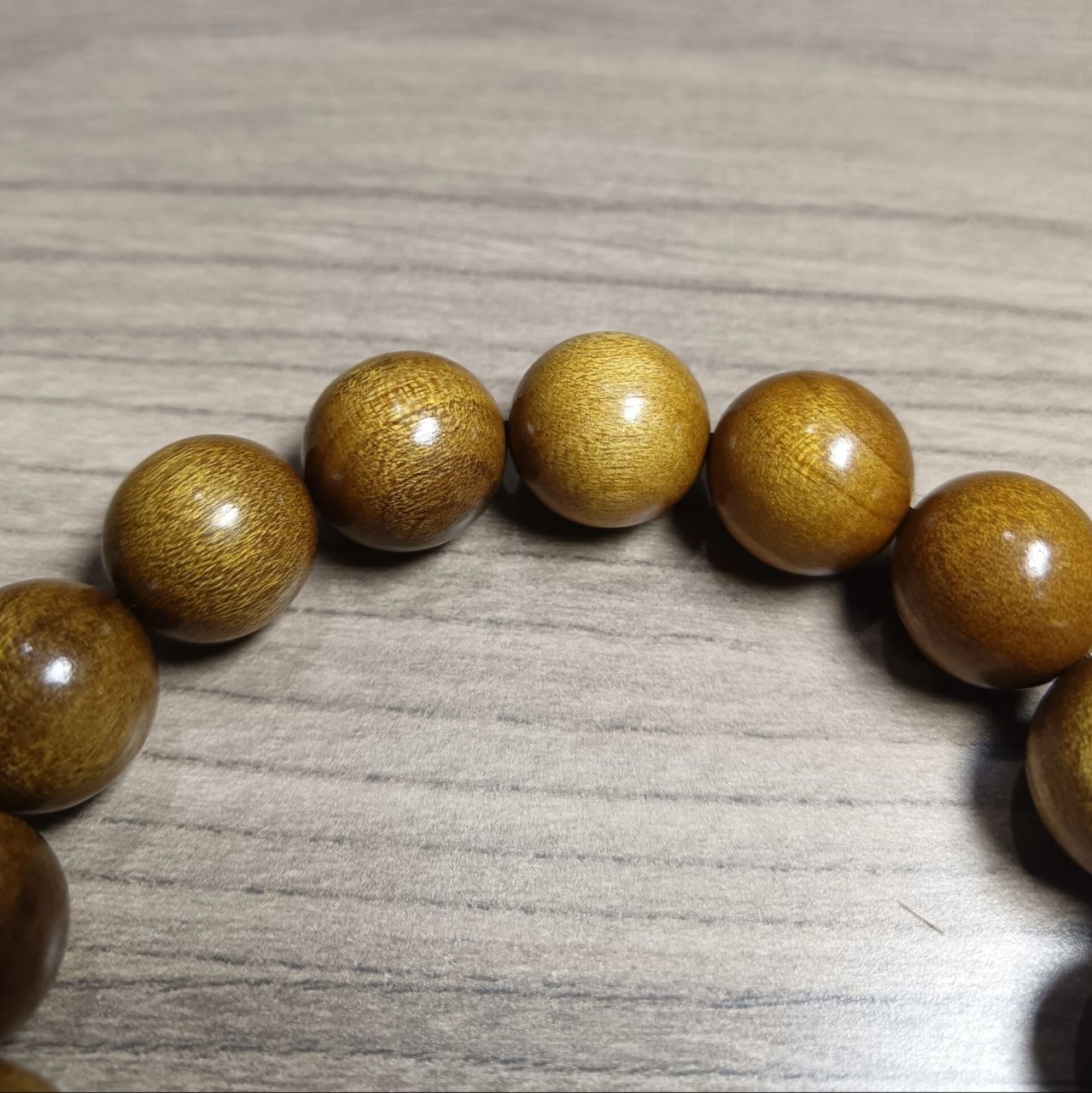 拆房老料金丝楠木手串 拆房老料金丝楠木手串 规格:2.0    1.