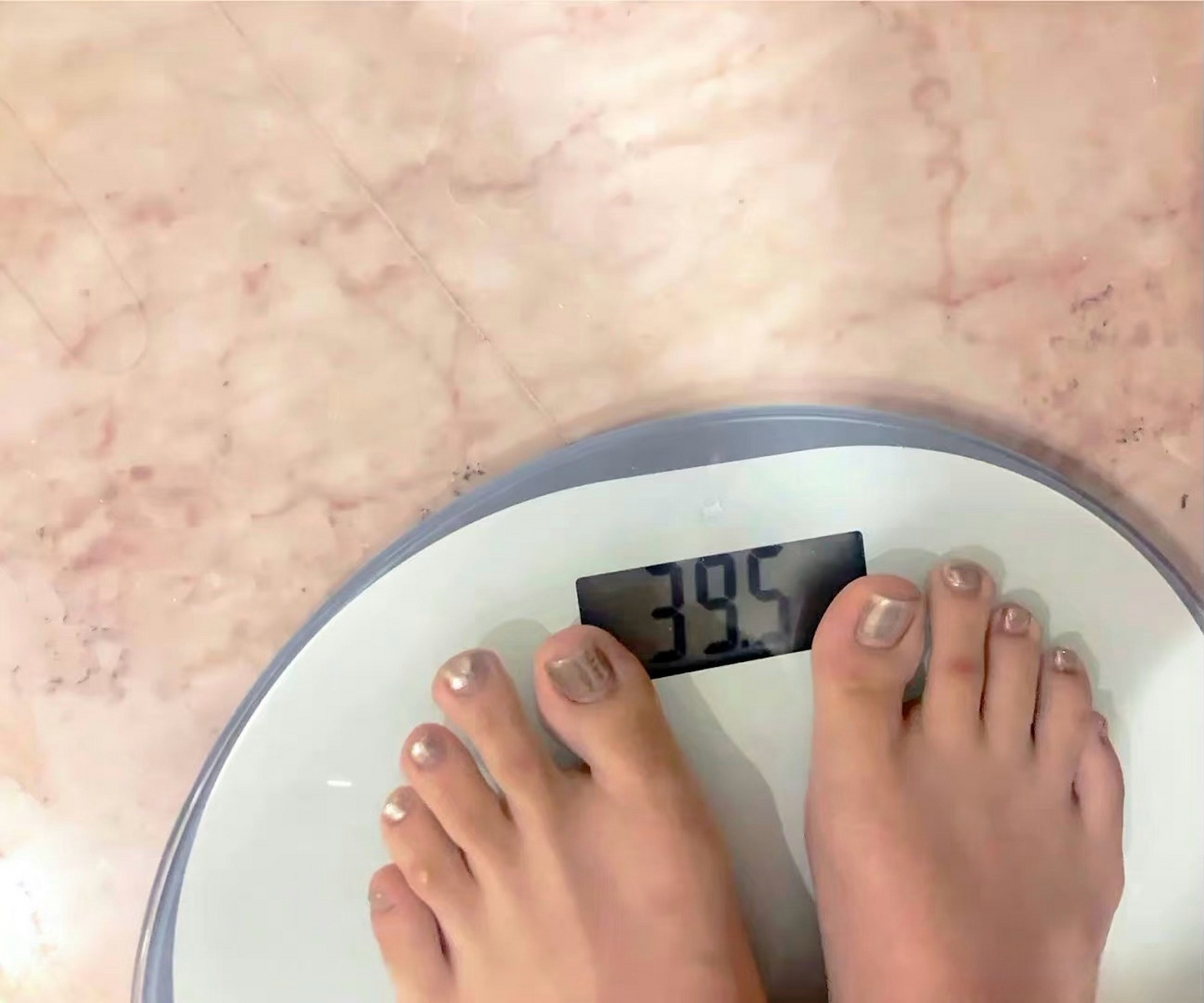 赵露思的体重只有79斤,简直是98太瘦了!