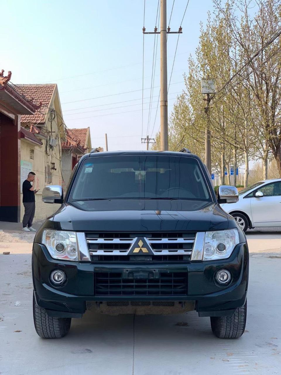 支持分期      到家2012年精品金标三菱帕杰罗v93,俗称山猫,3