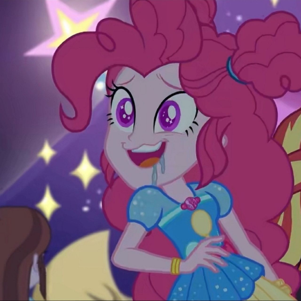 盘点小马国女孩中那些很小众的头像     小马国女孩中的小众头像,拿