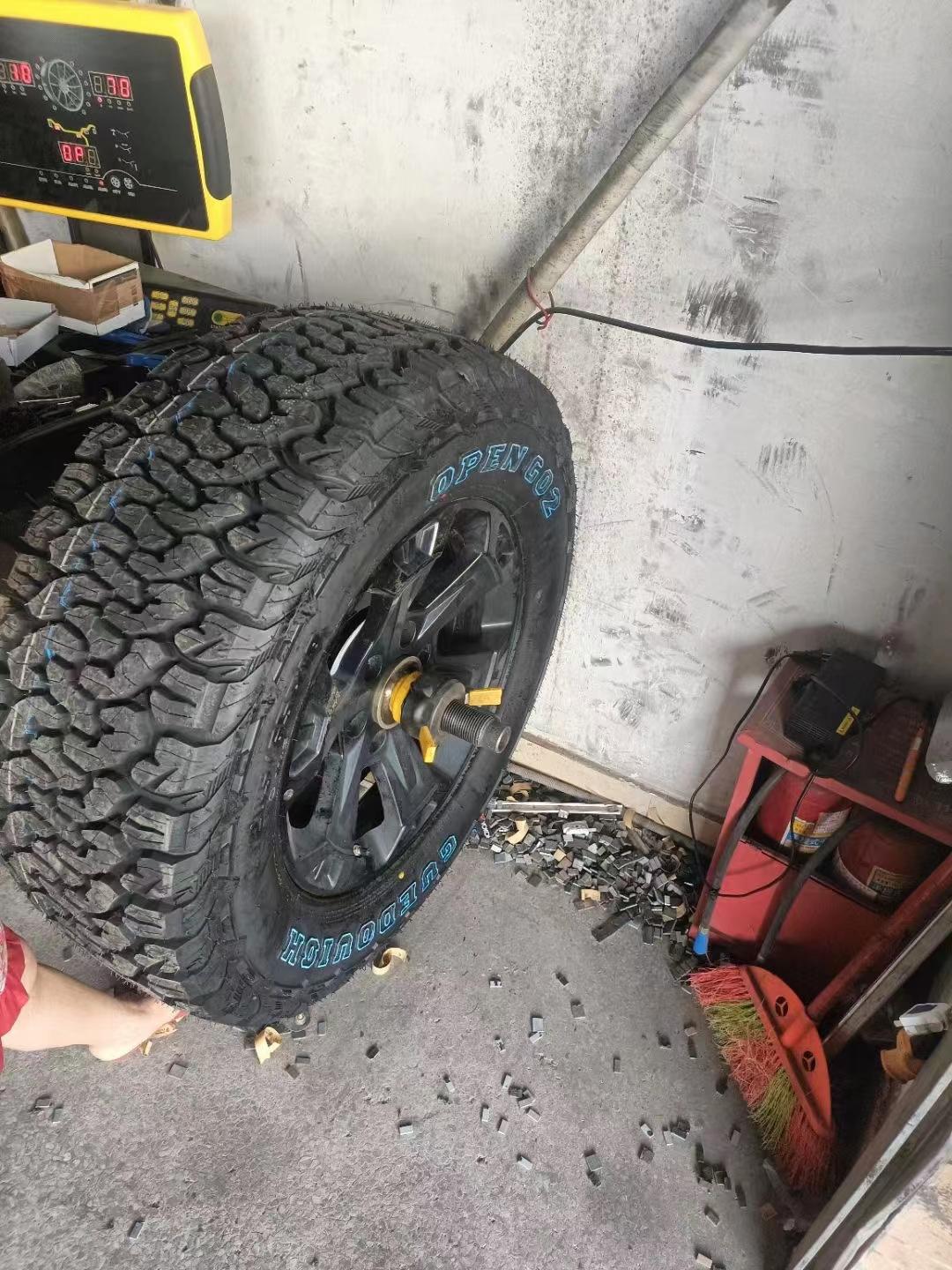 角斗士越野at轮胎