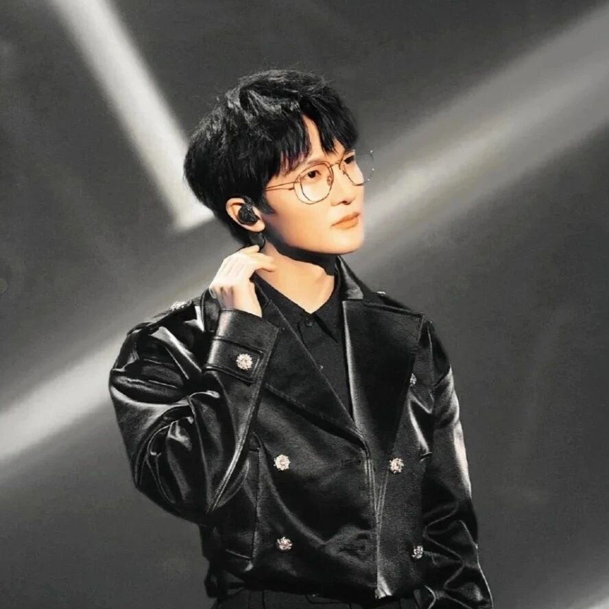 周深神图头像.@秦桑蒂绿枝的动态