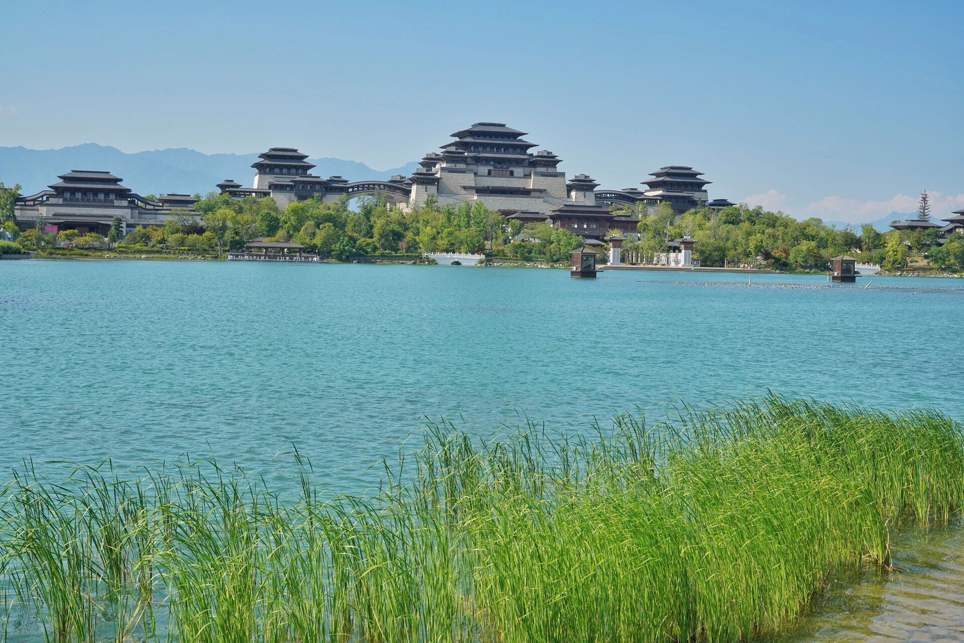 陕西·汉中·兴汉胜境(一) 汉中,简称"汉",古称南郑,兴元,梁州,天汉