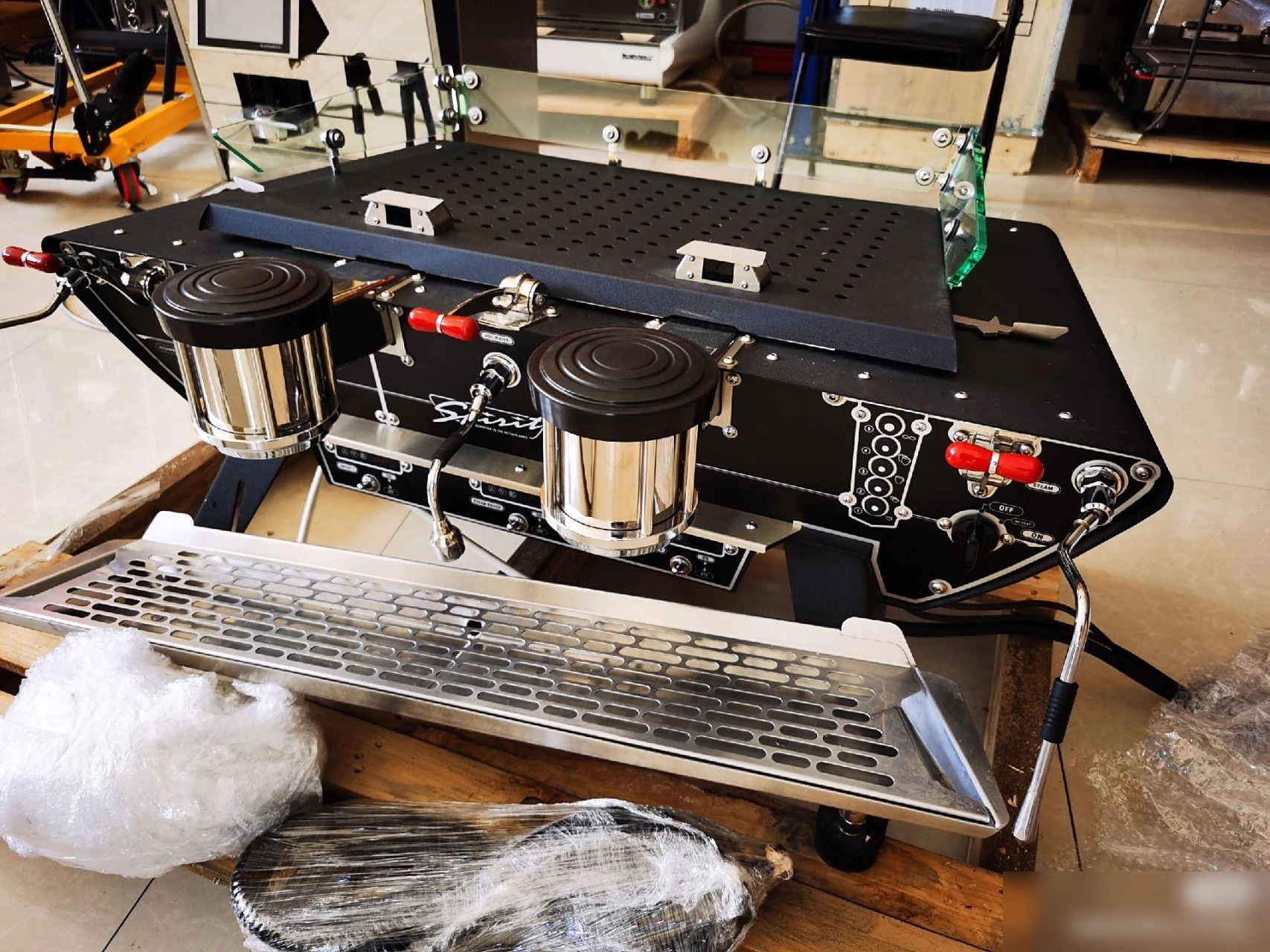 幻影﹣咖啡机中的劳斯莱斯 来自荷兰的纯手工打造咖啡机品牌 kees van