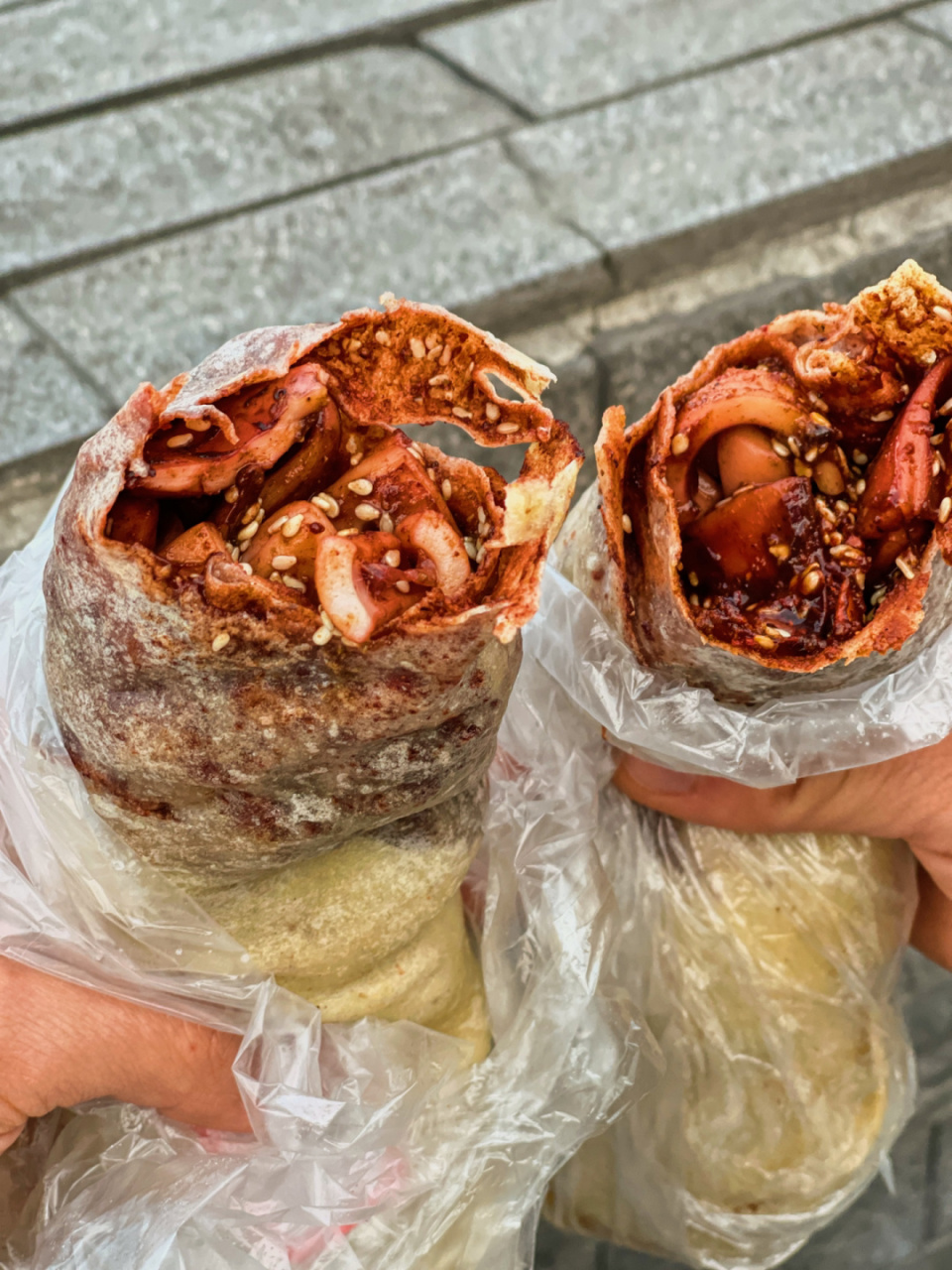 和朋友一起吃的这个鱿鱼卷饼!真的好好吃!