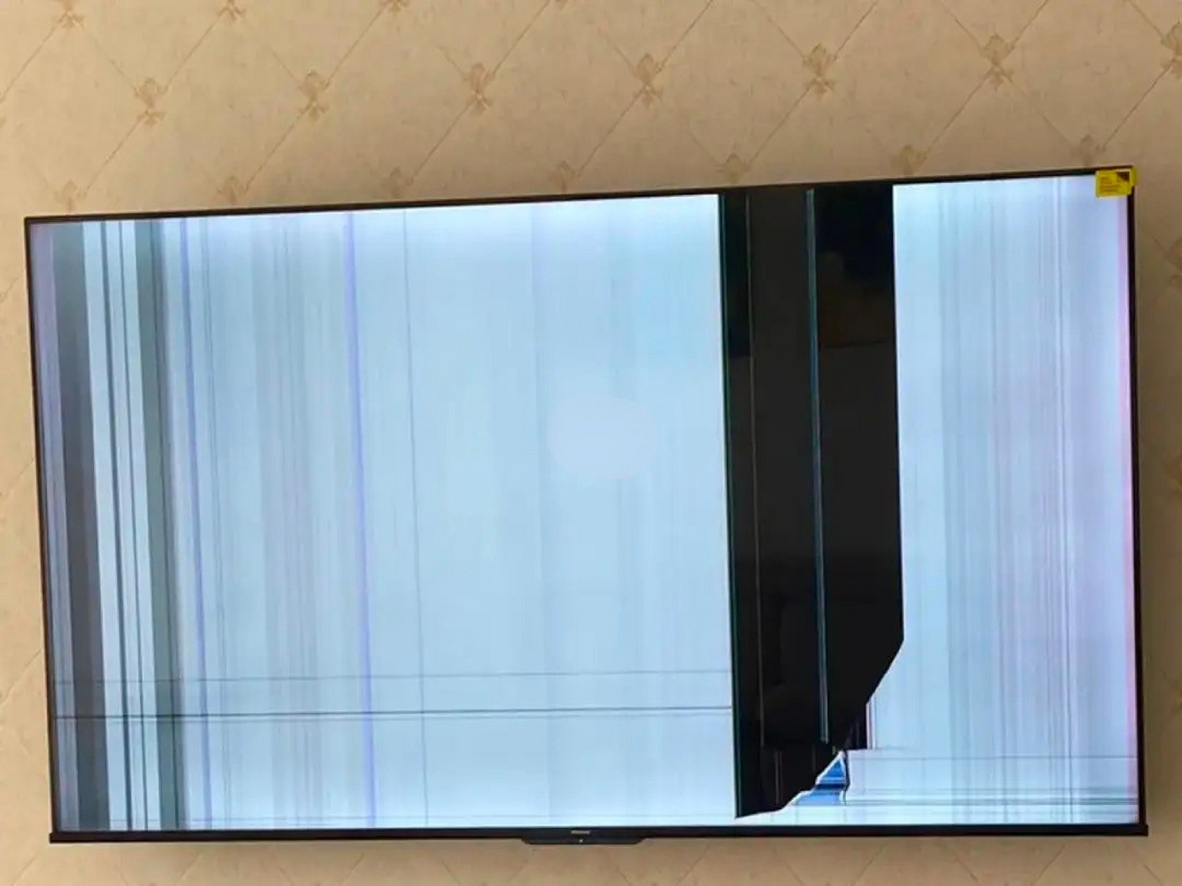 液晶电视花屏的原因是什么?