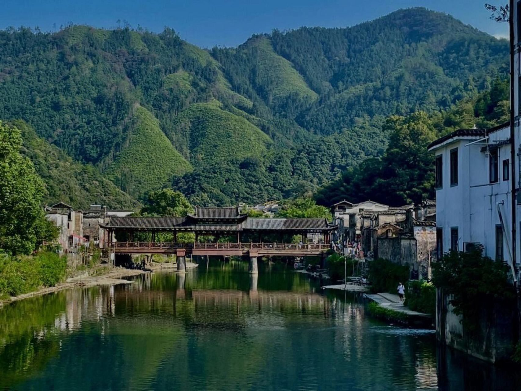 景德镇最值得去的景点 瓷宫 8旬老太10年匠心之作.