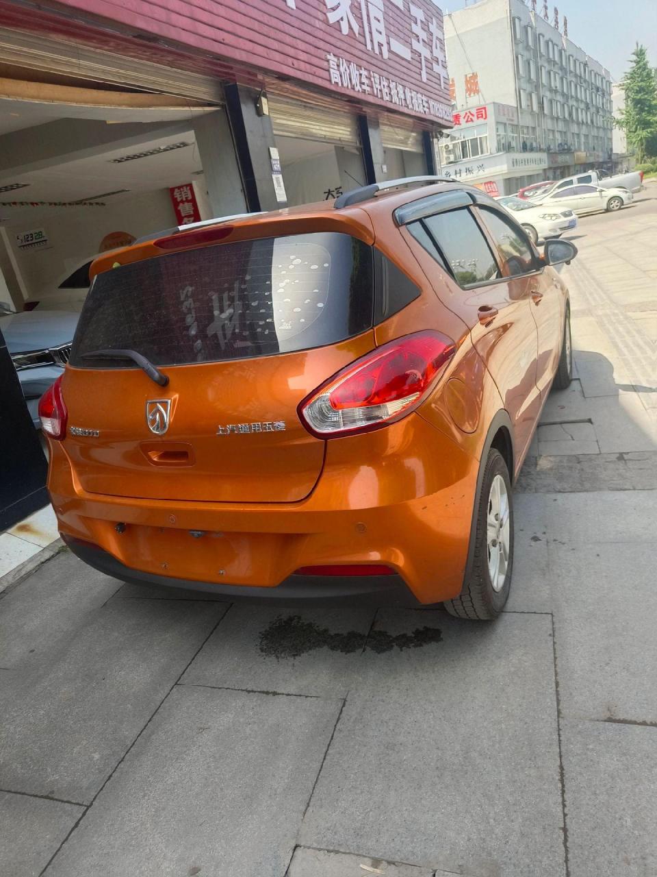 2019年宝骏310自动挡1.5l,车况精品价格趴活只要23800包过户!
