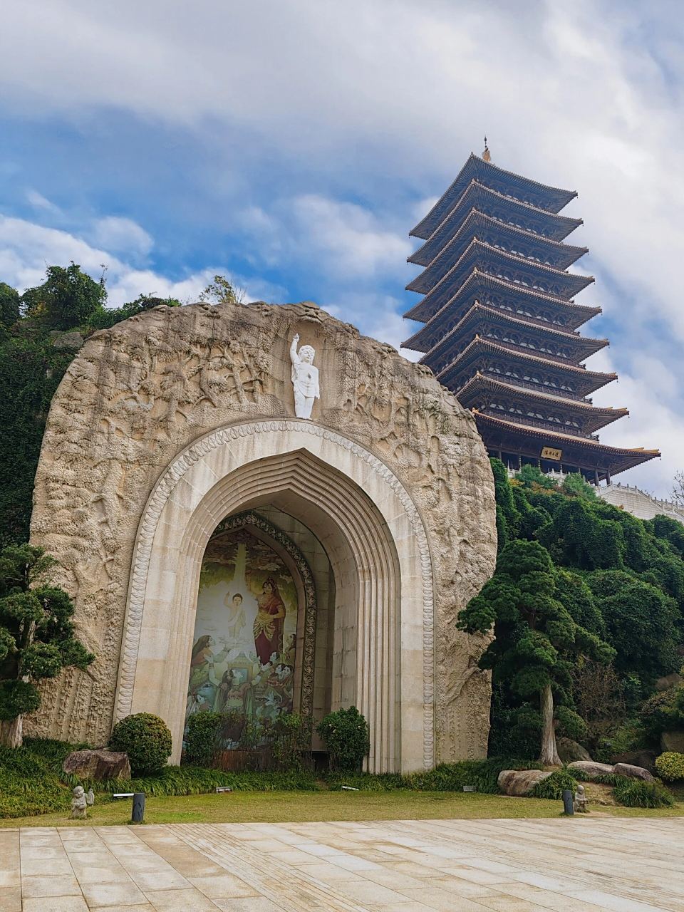 牛首山佛顶宫是当世仅存,世间唯一的的释迦牟尼佛佛顶骨舍利的长期