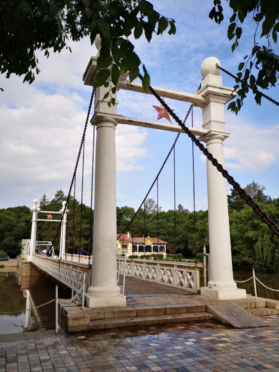 呼伦贝尔旅行旅游攻略-景点97扎兰屯吊桥 9015公园因吊桥而得名