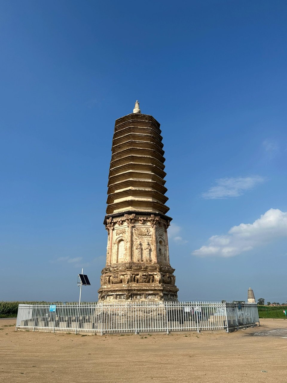 辽中京三塔-大明塔,金代小塔,半截塔