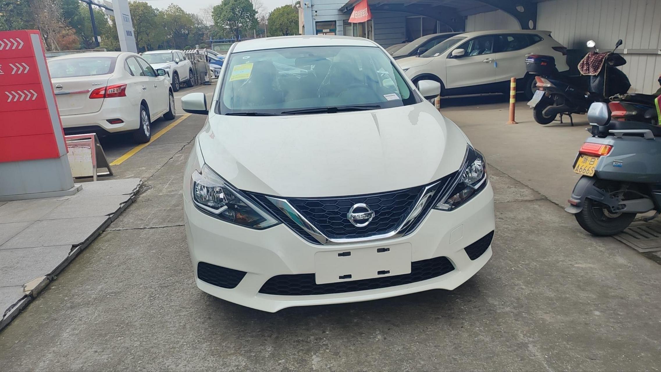 24款经典轩逸降价了.