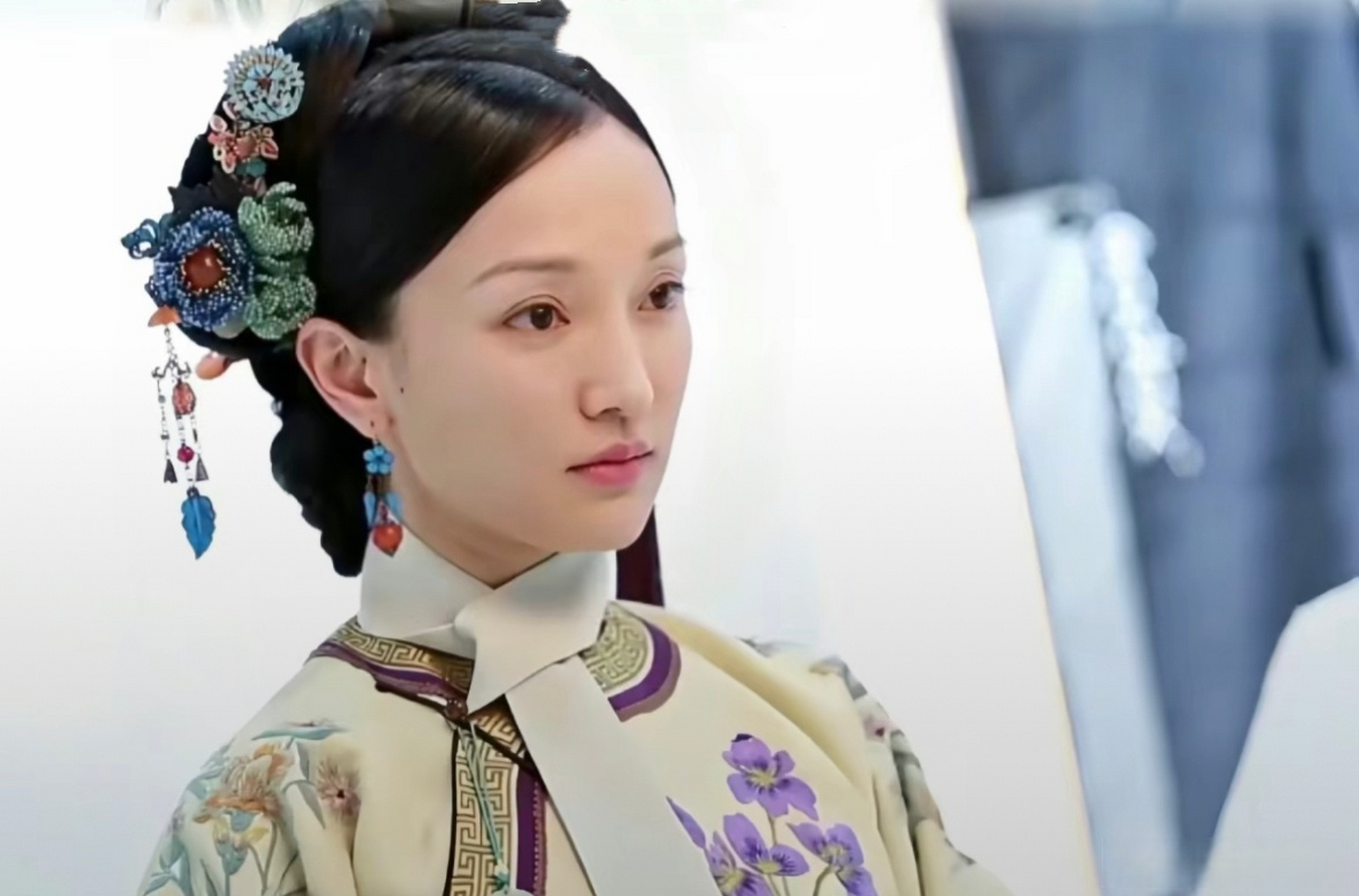 据说是《如懿传》给如懿最初的定妆照