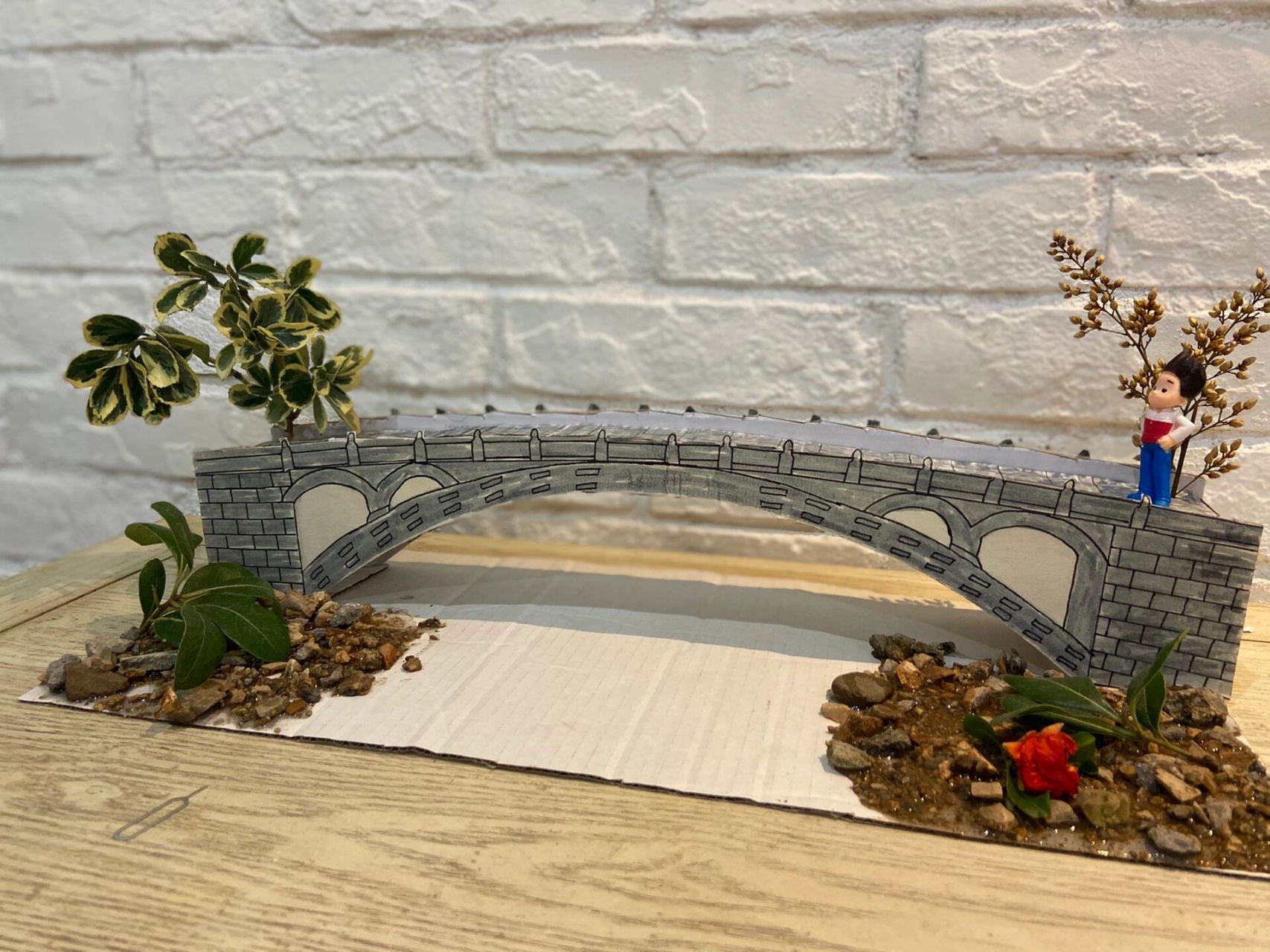 幼儿园手工中国风建筑《赵州桥》 又是幼儿园上学的一天 好在成品还是