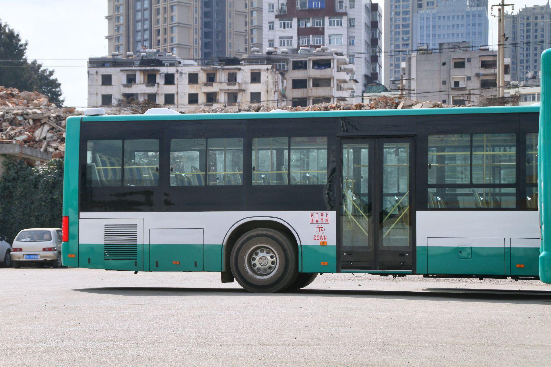 丹东黄海客车dd6129s32.已报废!昆明公交164巅峰时期.