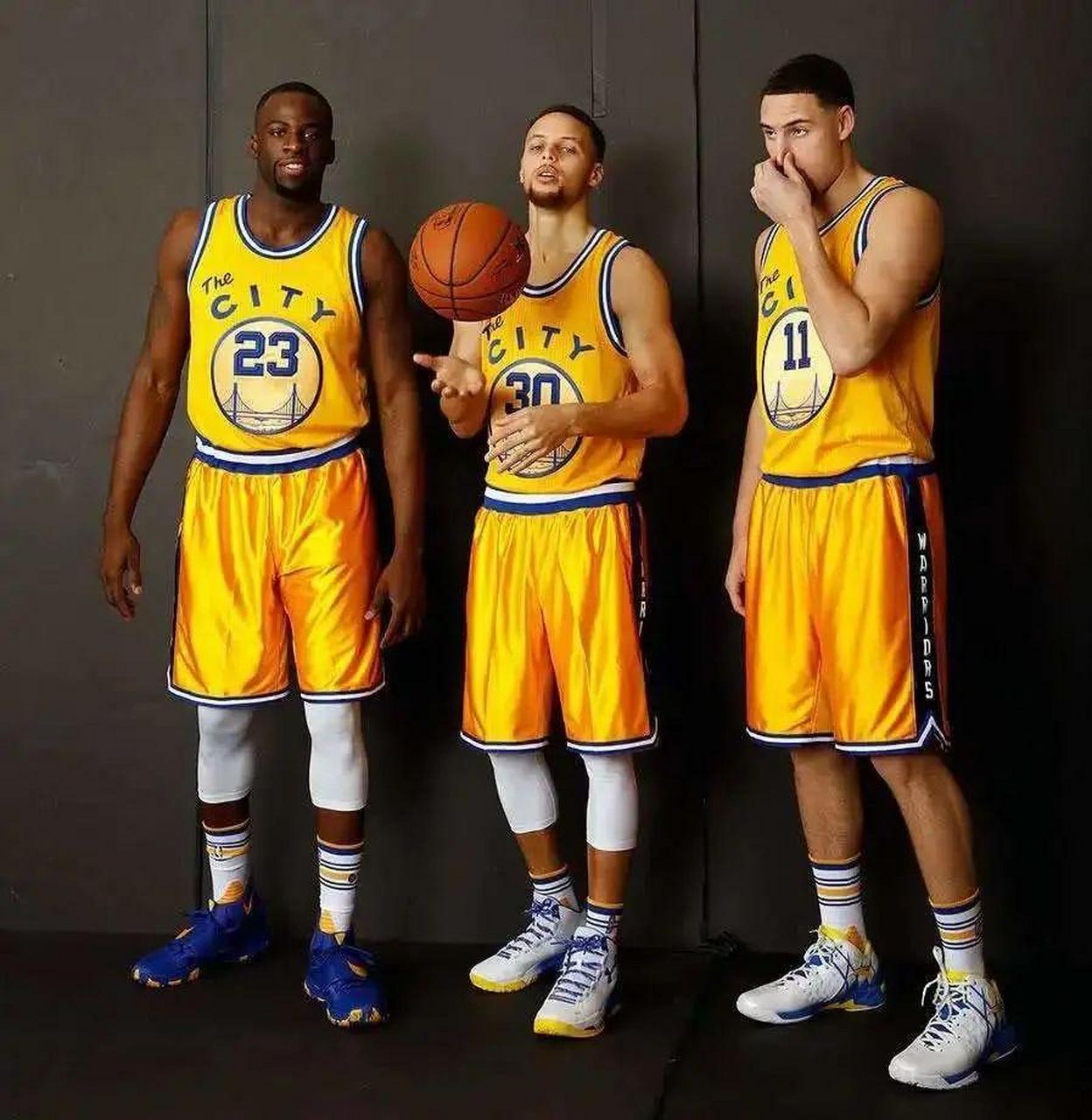 追梦格林4年1亿留守勇士!