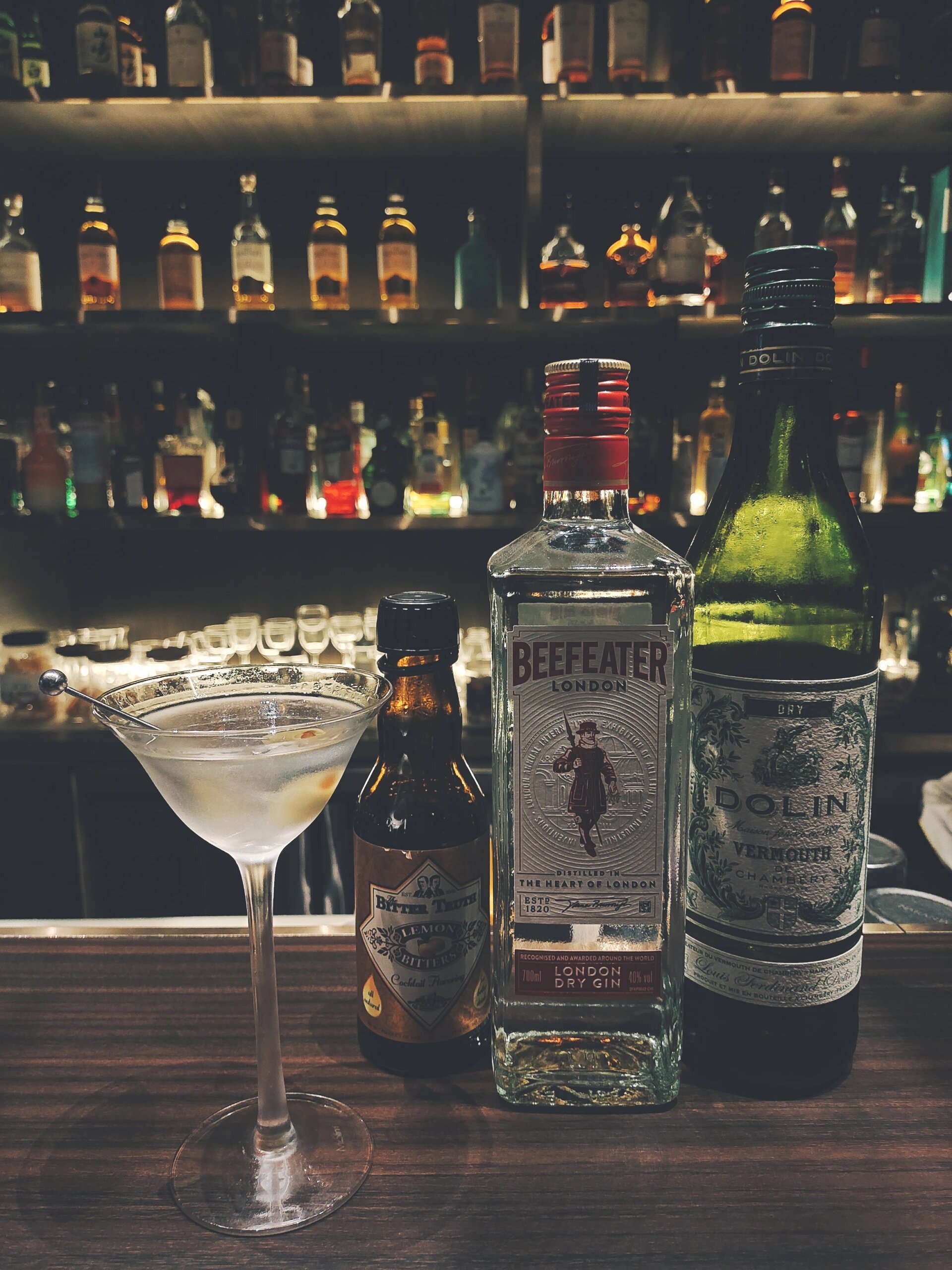 每日鸡尾酒推荐-干马天尼dry martini 干马天尼(dry martini) 鸡尾酒