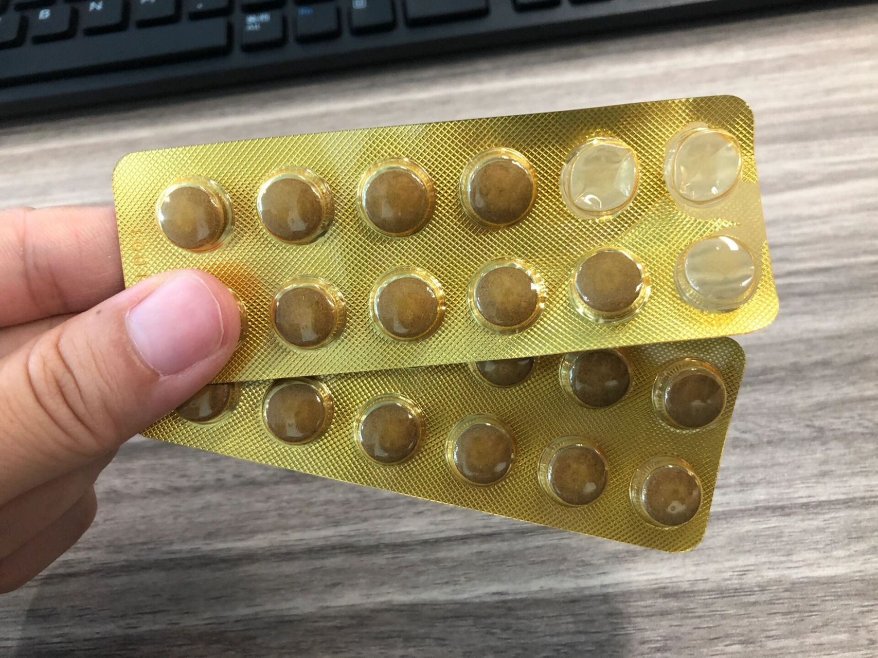 牙疼救星,新癀片 上火牙痛,智齿隐隐约约要发炎的感觉 厦门同事从家给