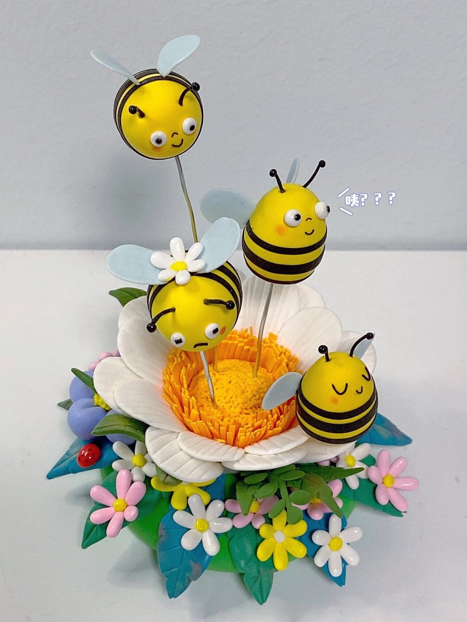 粘土|一群飞在花海里的小蜜蜂93们!