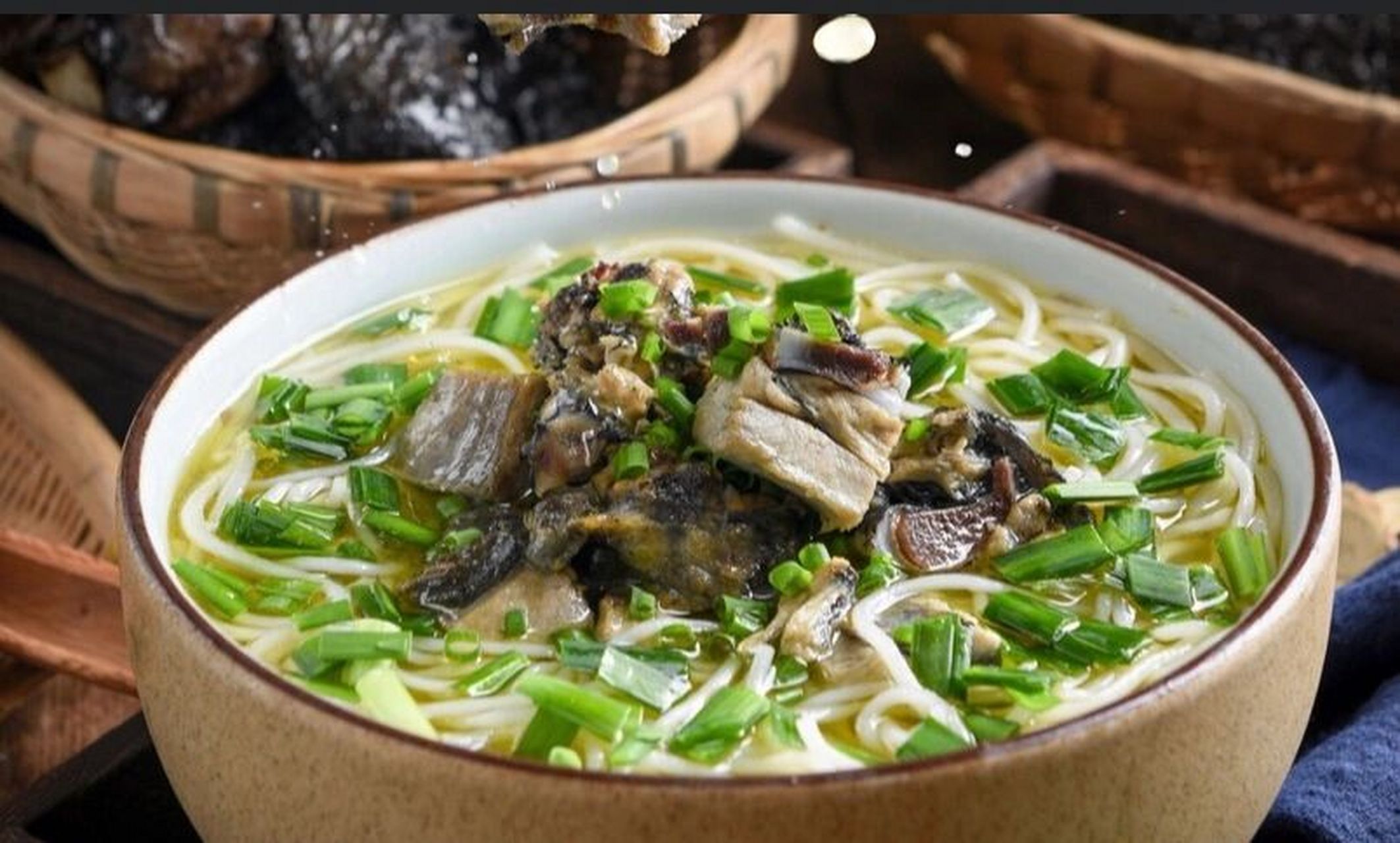 加盟什家乌鸡米线 各位刘亦菲们,想开一家乌鸡米线加盟你们觉得怎么样