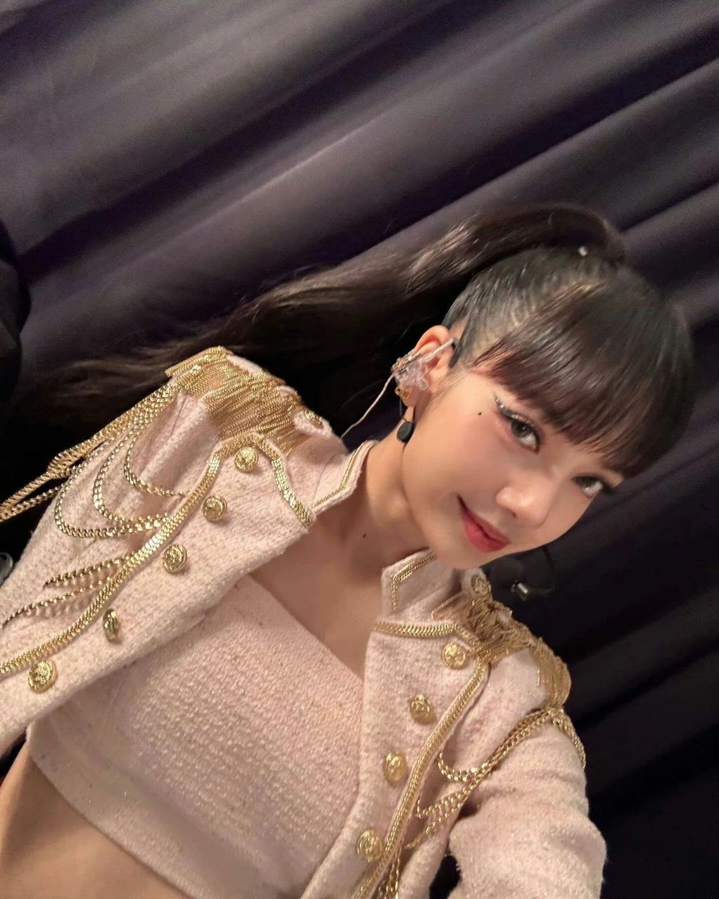 lisa最新头像&壁纸!