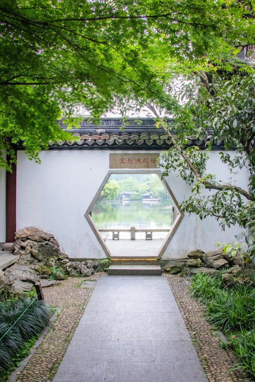 江南名石苑 环境超级好…私密性高!请客聚餐好地方!