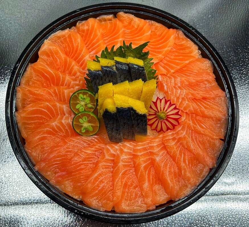 不是每一种三文鱼,都叫帝王鲑 和普通三文鱼相比,帝王鲑是三文鱼中最