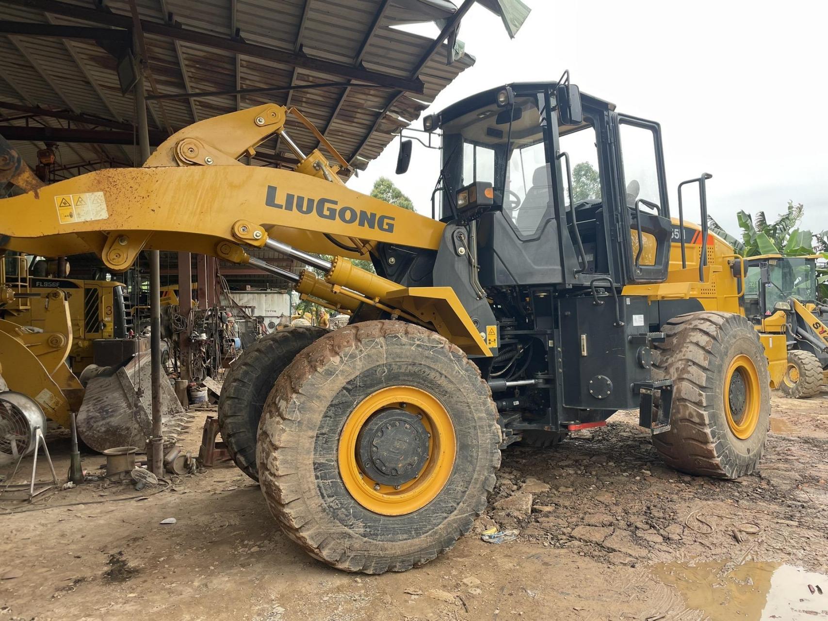 21年新款柳工855n加长臂新车状态